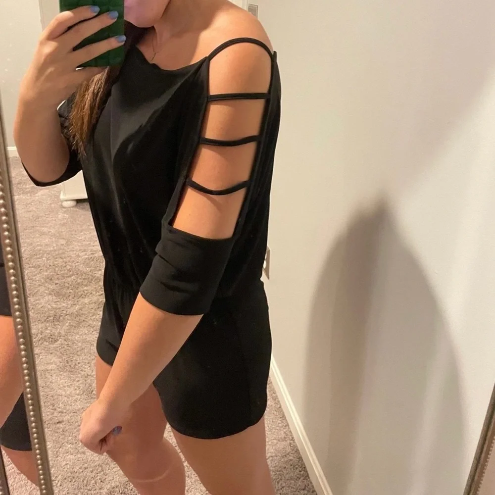 Romper - Picture 3 of 4
